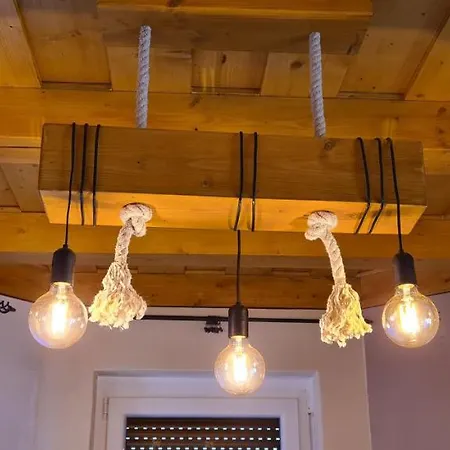 Hajas Familia Kiado Szobak Homestay Balatonmariafurdo