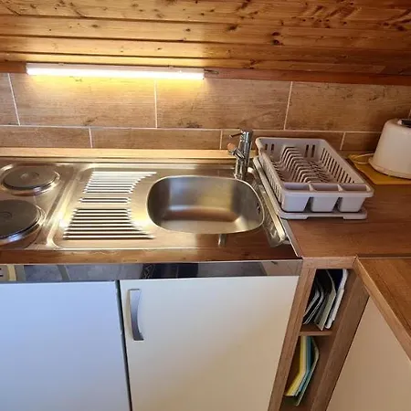 Hajas Familia Kiado Szobak Homestay