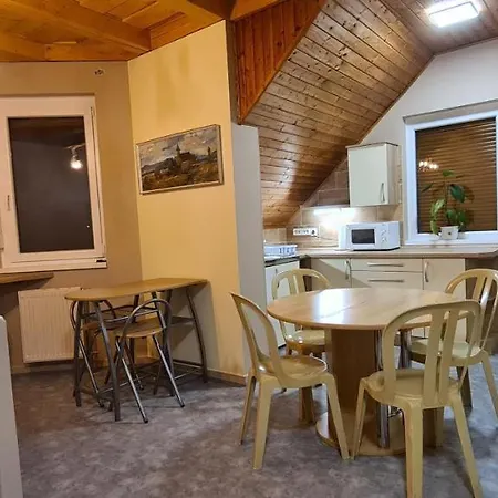 Hajas Familia Kiado Szobak * Balatonmáriafürdő