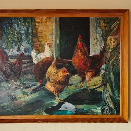 Hajas Familia Kiado Szobak *