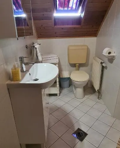 Hajas Familia Kiado Szobak * Balatonmáriafürdő